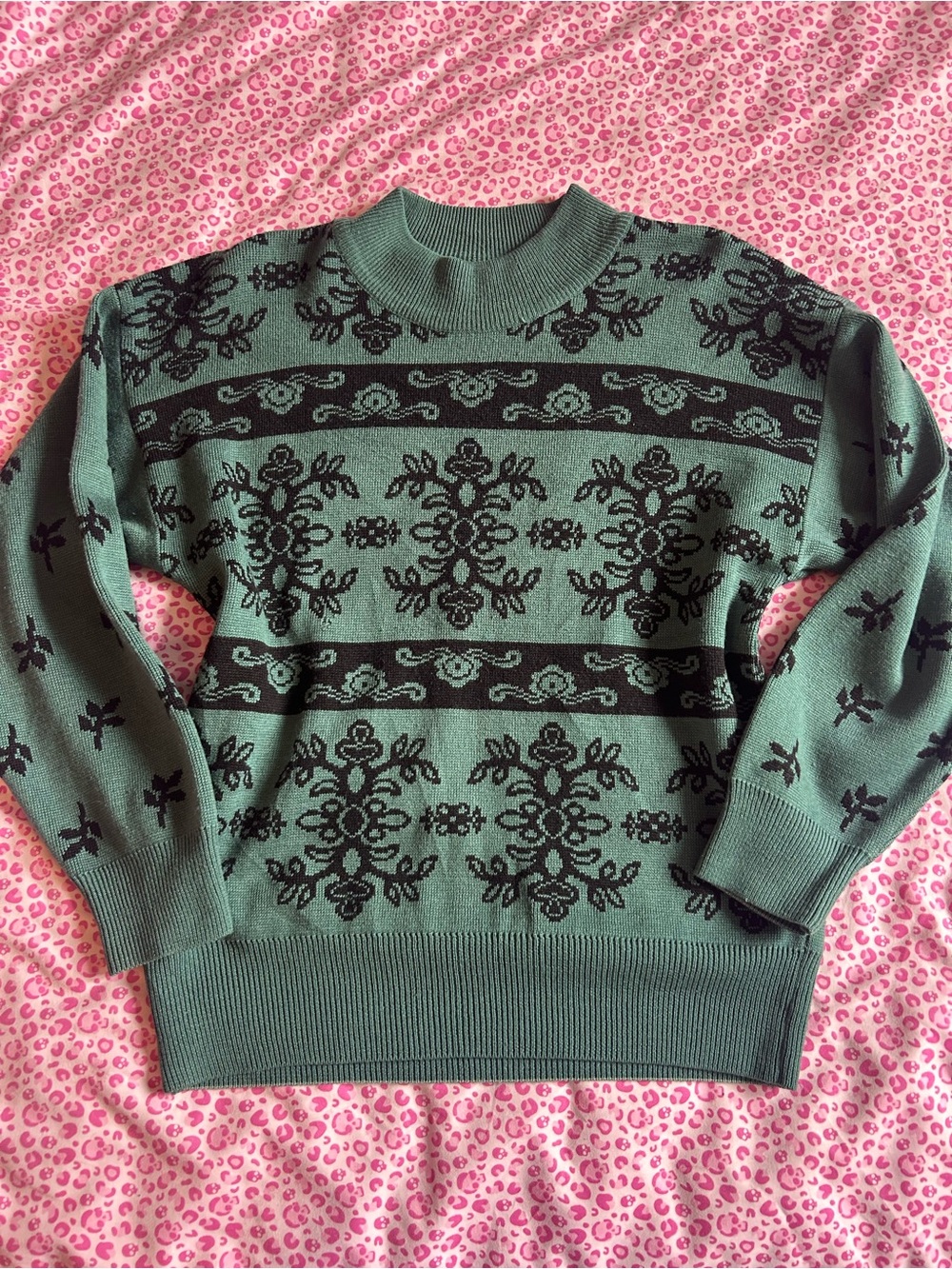 Vintage Forest Green Ornate Floral Patterned Knit Sweater